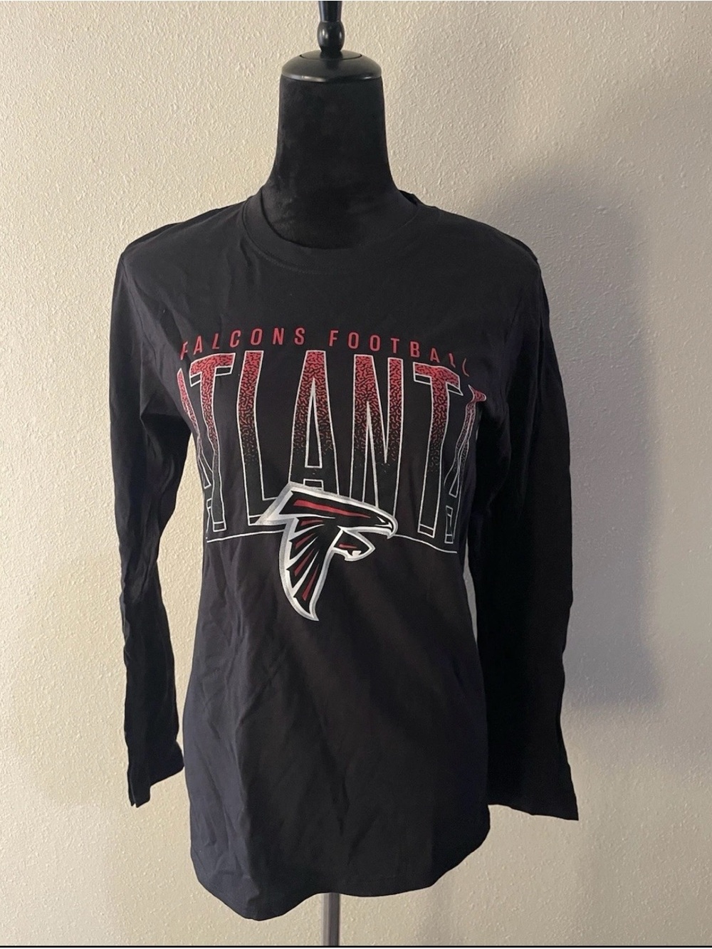 Team Apparel Atlanta Falcons Black Long Sleeve Tee with Red & White Logo